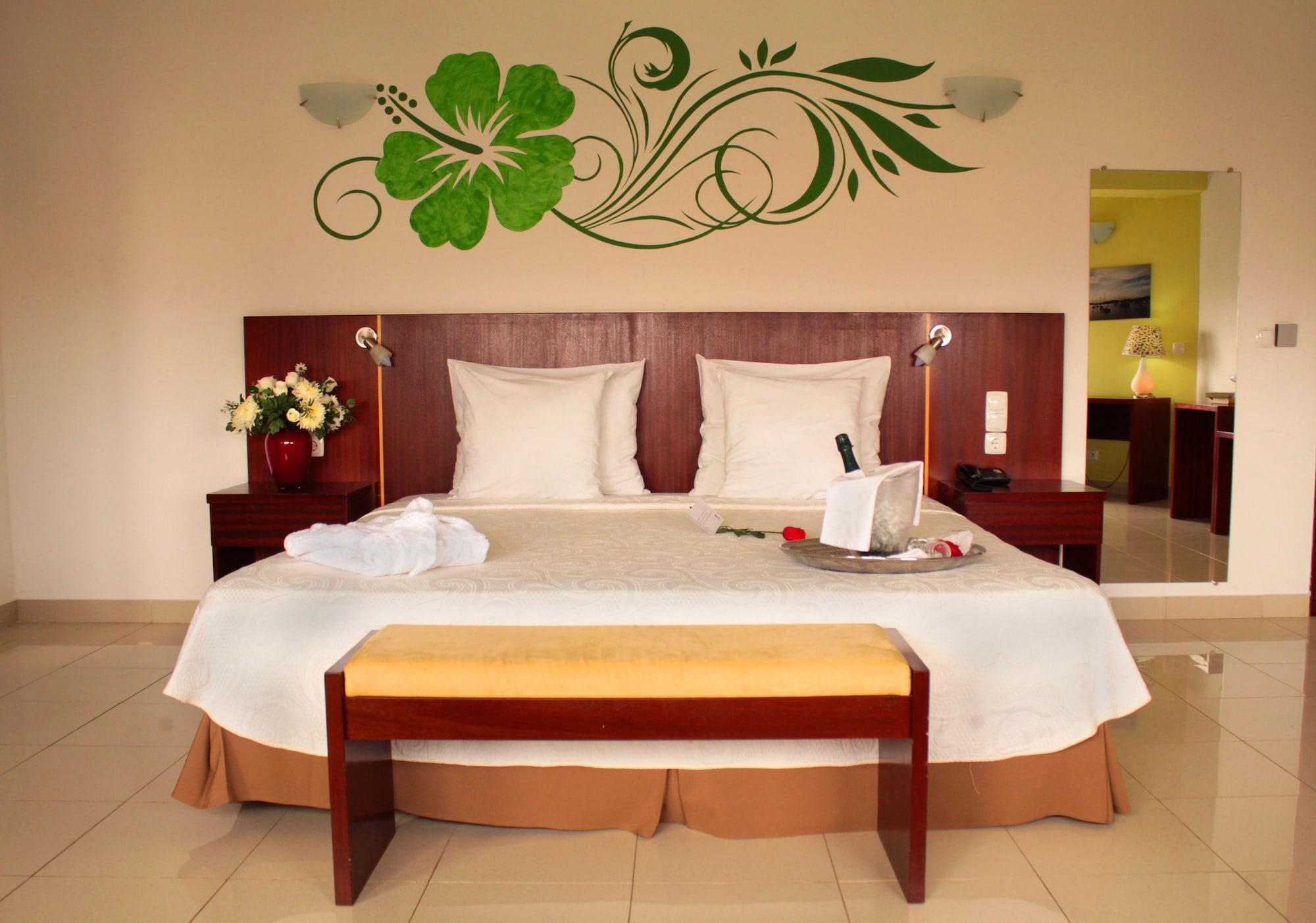 מינדלו Hotel Livvo Don Paco מראה חיצוני תמונה