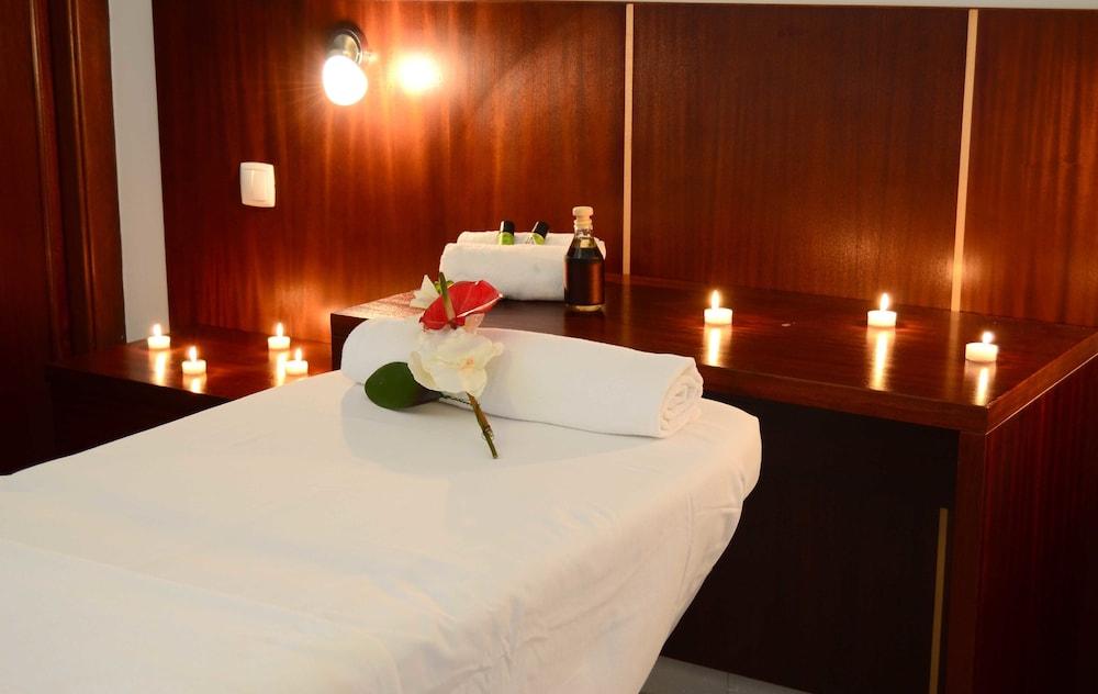 מינדלו Hotel Livvo Don Paco מראה חיצוני תמונה